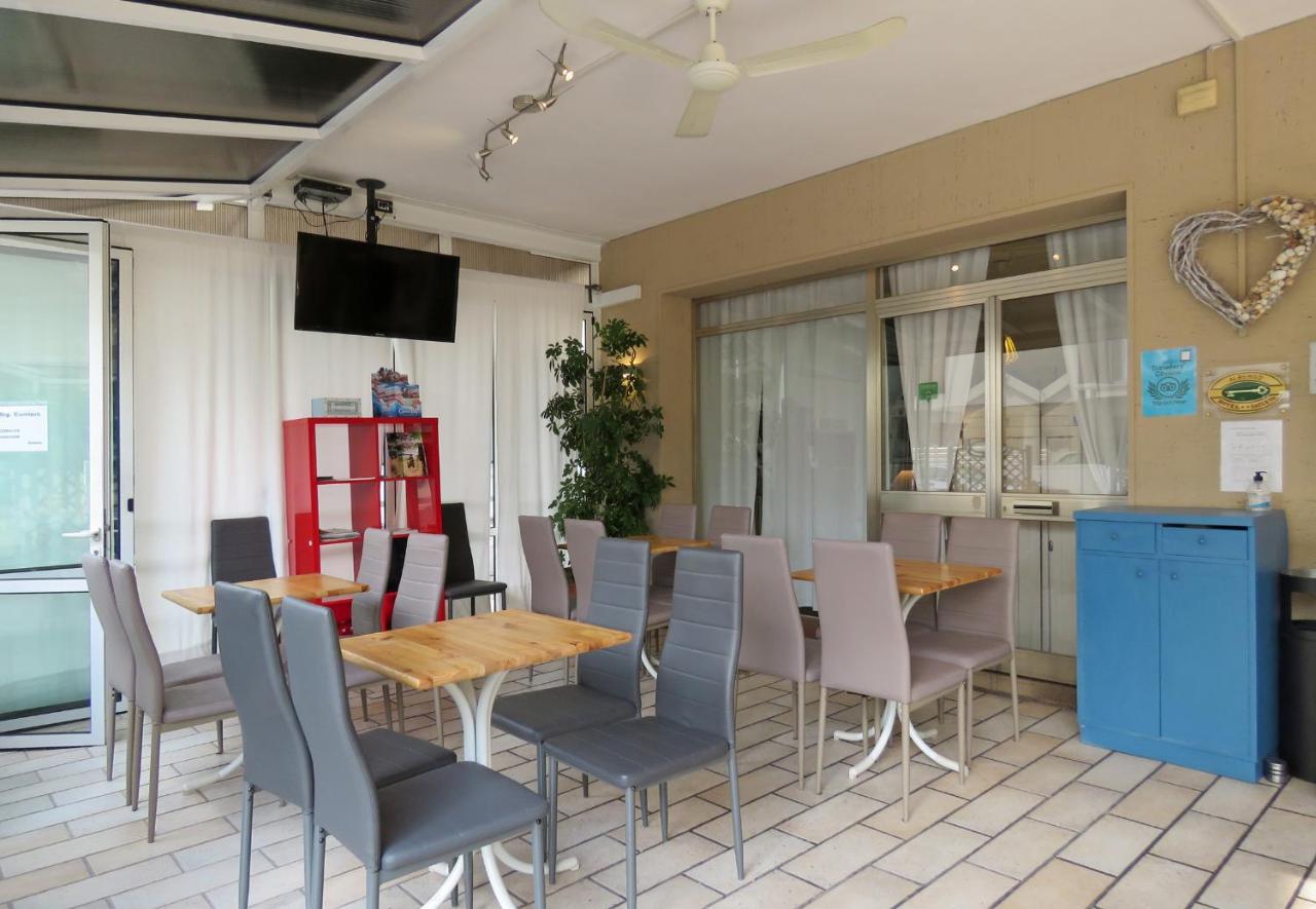 Hotel Saturno Lido di Jesolo Ngoại thất bức ảnh