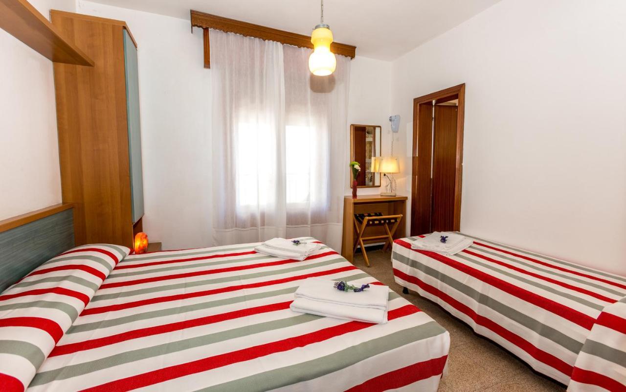 Hotel Saturno Lido di Jesolo Ngoại thất bức ảnh