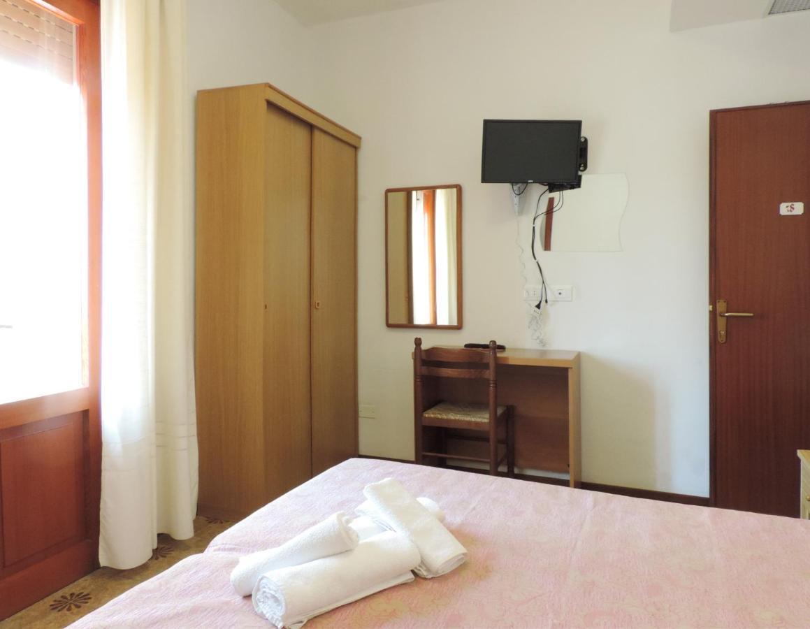 Hotel Saturno Lido di Jesolo Ngoại thất bức ảnh
